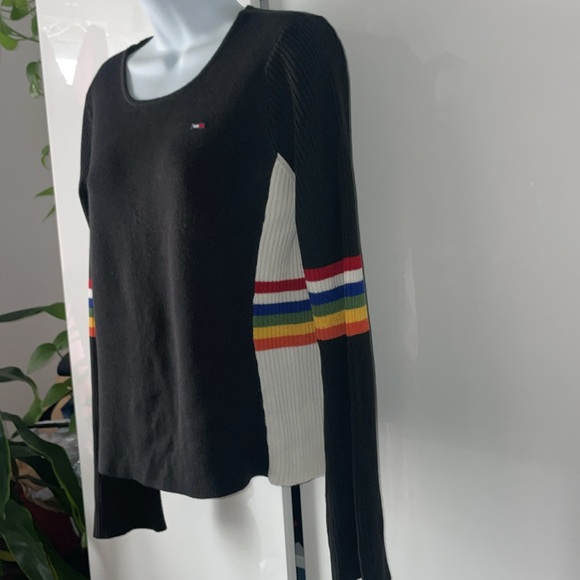 Vintage Y2K Tommy Hilfiger rainbow knit long sleeved sweater - Picture 2 of 8